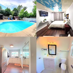 Privatunterkunft Cozy And Quiet House With Swimming Pool Toronto