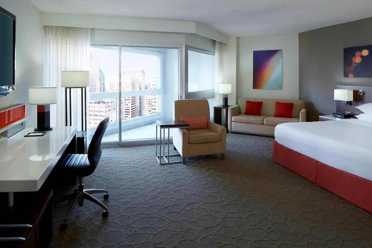 Delta Hotels By Marriott Montreal 4*,