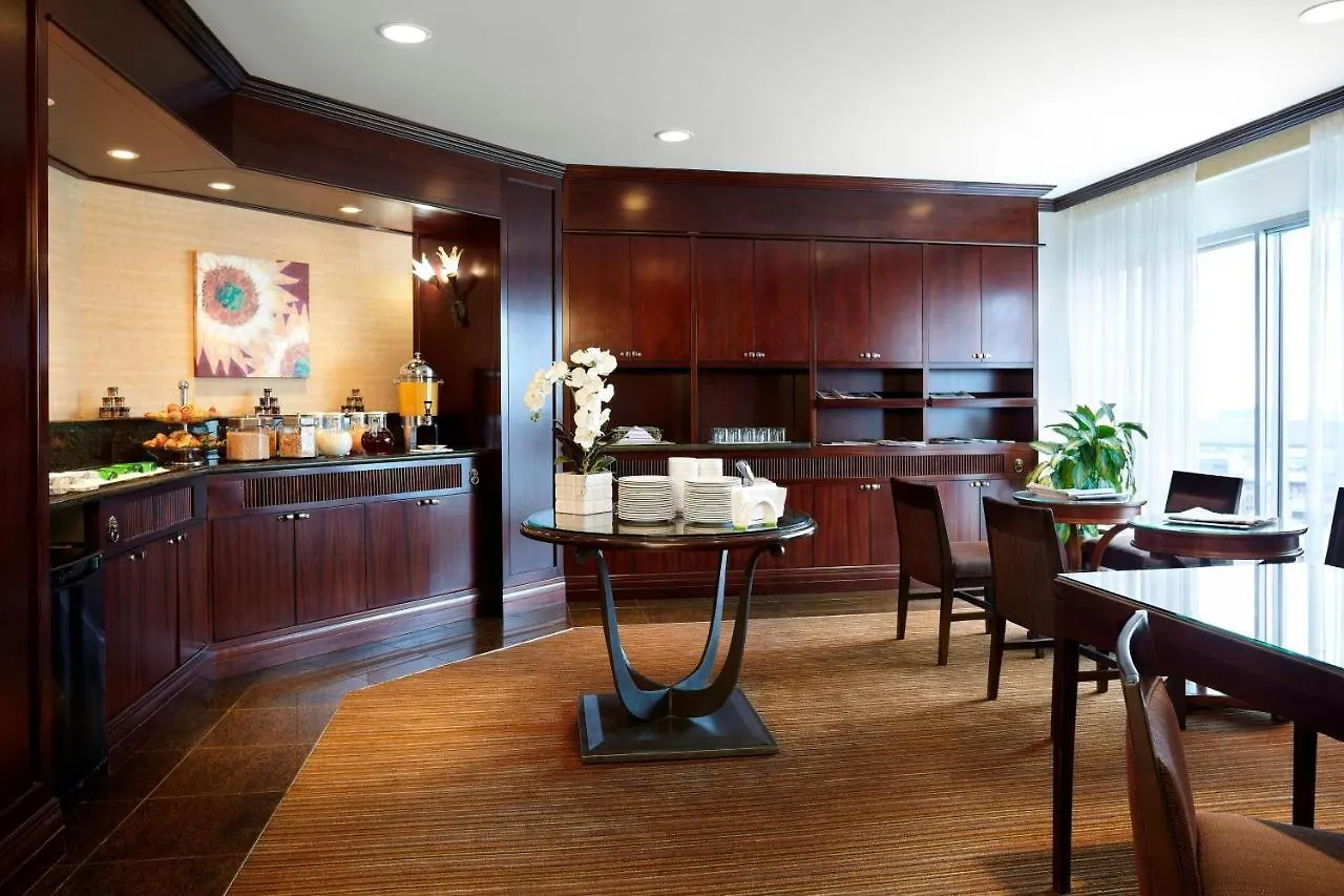Delta Hotels By Marriott Montreal 4*,  Canada