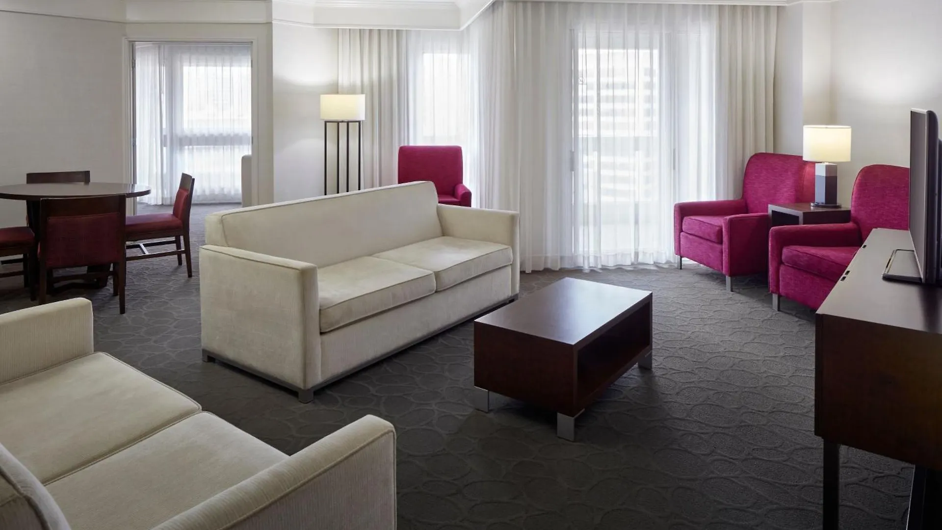 Delta Hotels By Marriott Montreal